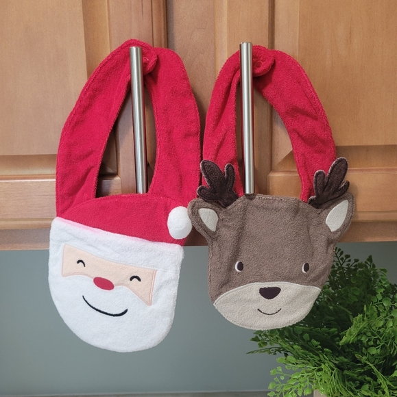 Carter's Holiday Bibs - Picture 4 of 6
